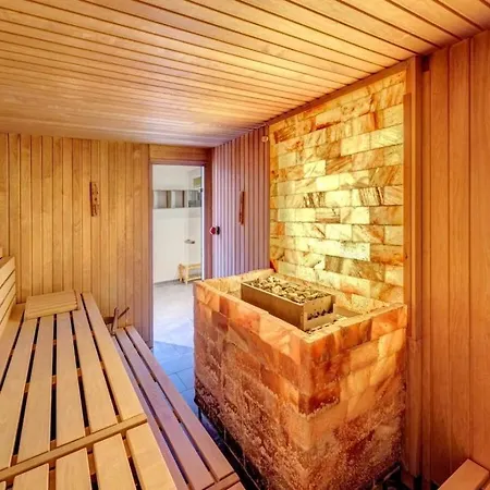 Nyaraló Holiday Apartment In Benz With Swimming Pool