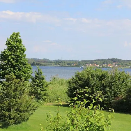 Nyaraló Holiday Apartment In Benz With Swimming Pool Benz